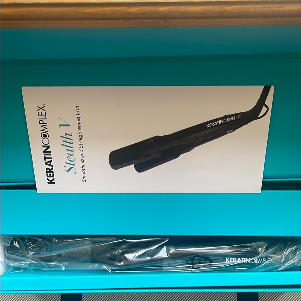 Keratin Complex Stealth V Hair Straightener